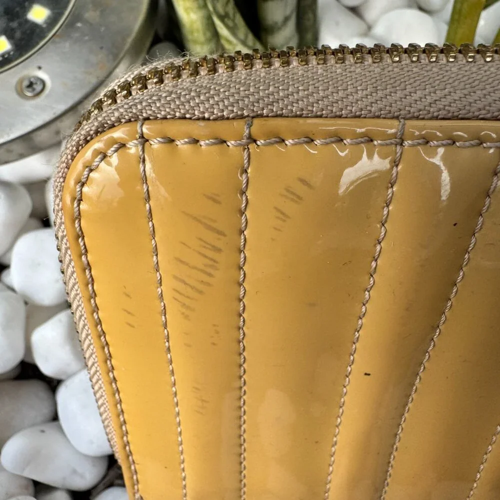 Chloe Wallet (FLAWS) Purse Long Wallet Authentic Beige Mustard Yellow